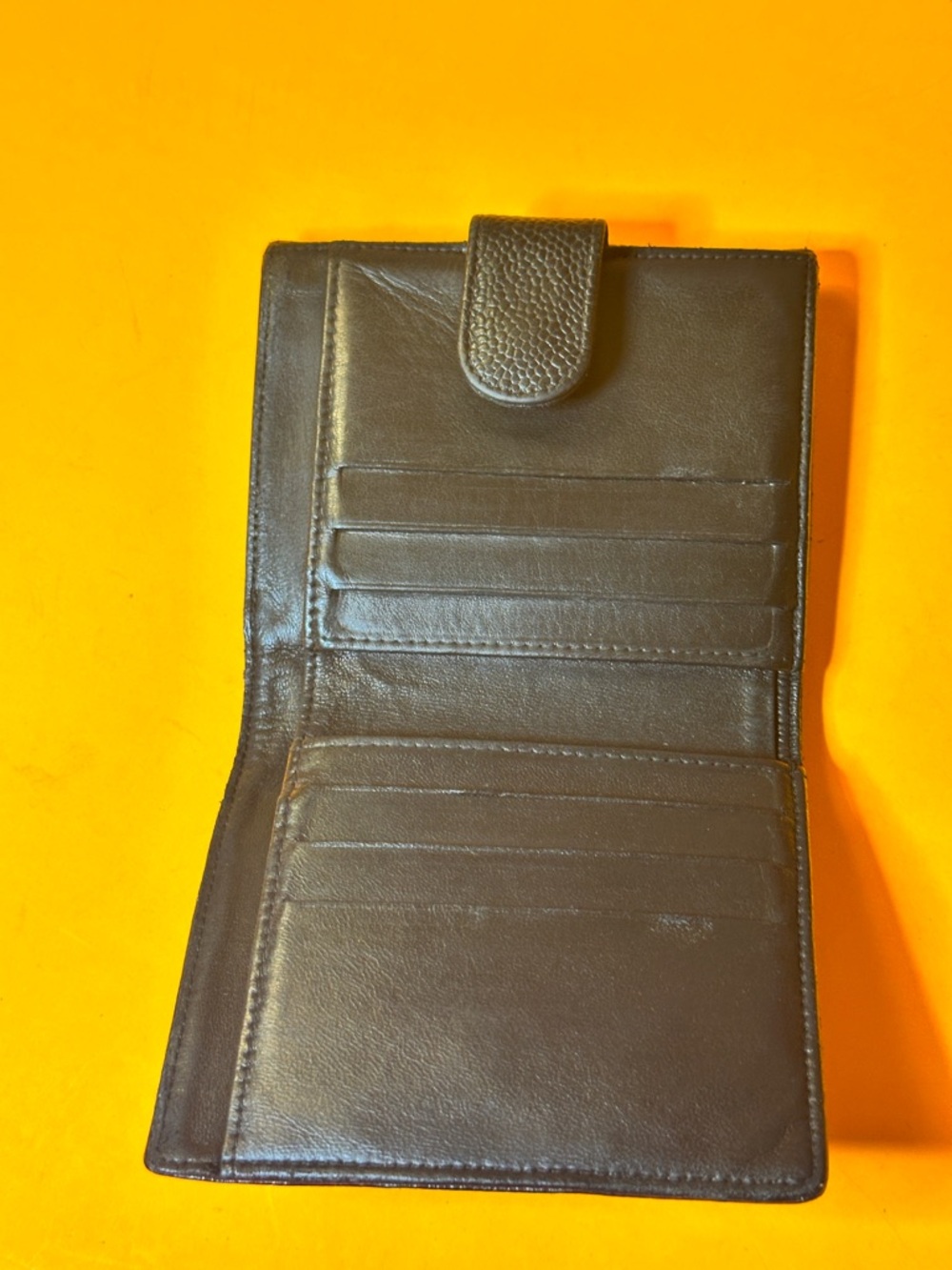 CHANEL Black Caviar Leather Compact Wallet - Picture 5 of 10